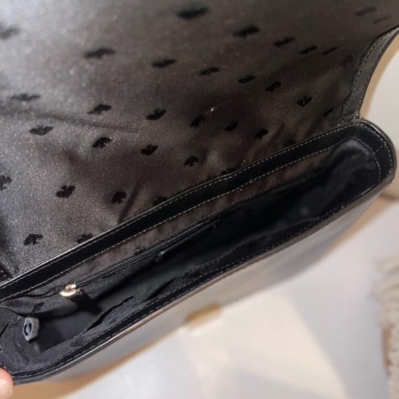 {•SOLD Black & White Kate Spade Crossbody Bag•} - Picture 6 of 8